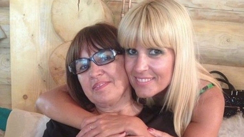 Elena Udrea și-a luat mama și fetița și a plecat din Costa Rica!