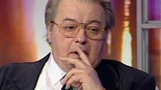 Corneliu Vadim Tudor, despre acuzatiile de viol ale Oanei Zavoranu: "Ea inventeaza o poveste sifilitica!"