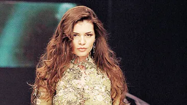 Monica Columbeanu ajunge in tara astazi pentru a lansa propria fabrica de talente!