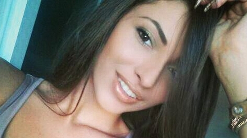 A luat nota ZECE la bacalaureat, insa nu te-ai astepta sa arate asa!Vezi cat de sexy poate sa fie cea mai desteapta fata din Bacau