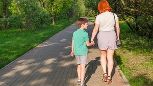 Viral. Povestea copilului cu un program mai încărcat decât cel al părinților. O mamă reacționează: „Pe suma asta o să vă pierdeți copilul”