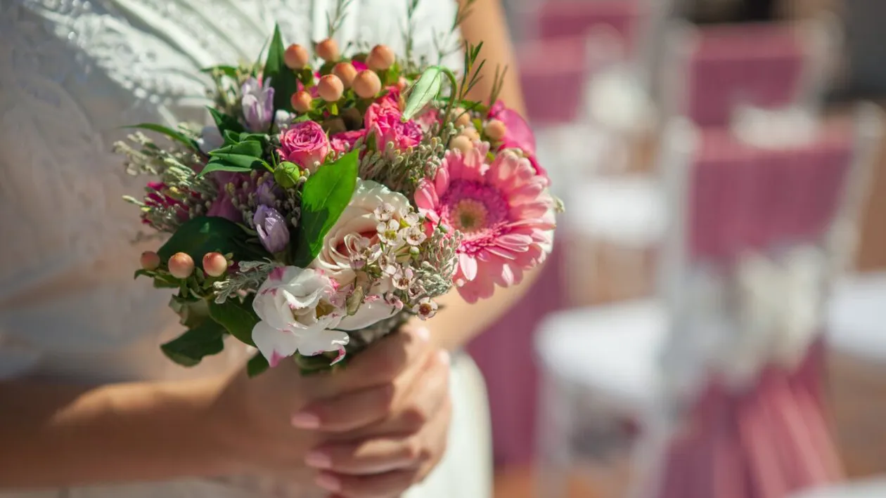 S-au căsătorit în mare secret, înainte de Crăciun! E surpriza finalului de an