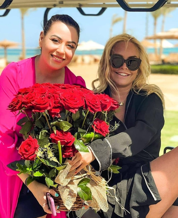 Oana Roman și-a serbat ziua de naștere! Ținuta aleasă i-a uimit pe internauți