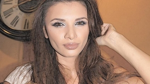 Scandal în showbiz! Ramona Gabor, desființată pentru că a uitat limba română. Răspunsul ei e fabulos: "Vorbesc în engleză pentru că.."