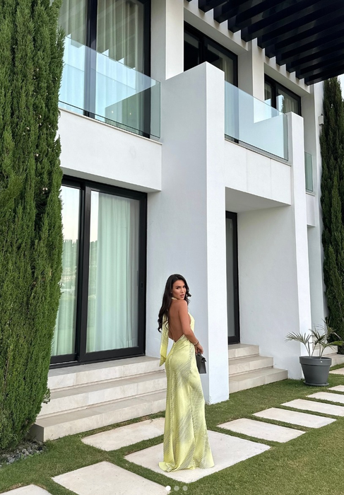 Ea e Alexandra Popescu, femeia care i-a ”spart” casa lui Bogdan Stancu. E prezentatoare TV