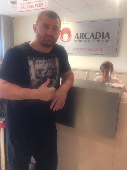 Toată lumea îl cunoaşte pe Cătălin Moroşanu, dar puţin ştiu cum arată fratele lui! Uite cât de bine îi seamănă Claudiu