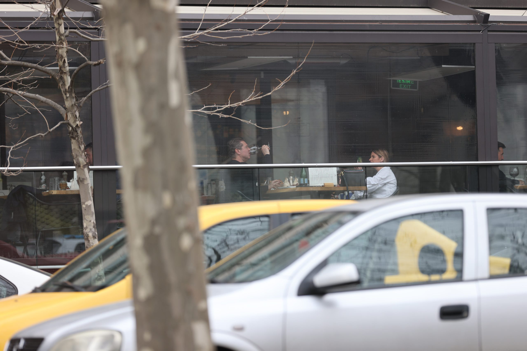 Răducioiu și iubita lui s-au relaxat la Osho (Foto: CANCAN.RO)