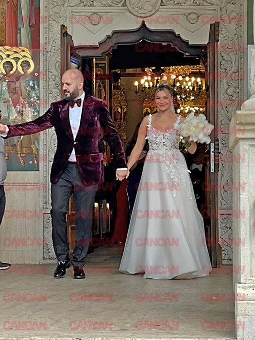 Imagini rare cu părinţii lui Ionuţ Ghenu! Soacra mare a întors imediat privirile la nunta fiului ei