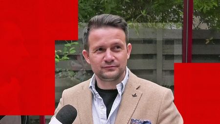 A iertat-o ca prin magie! Robert Tudor face mărturisiri despre relația cu mama care a vrut să-l abandoneze