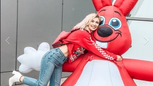 Andreea Bălan a făcut show înainte de Înviere: a bătut ditamai iepuroiul, a făcut drifturi în magazin, apoi... / VIDEO