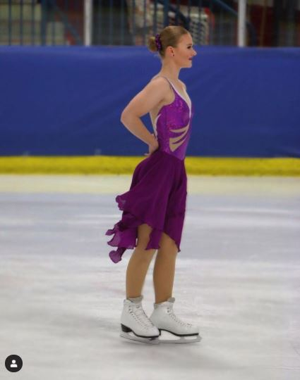 O patinatoare din SUA, uimită de detaliul surprins într-o fotografie din vacanță: “Am realizat asta când am ajuns acasă” | VIDEO