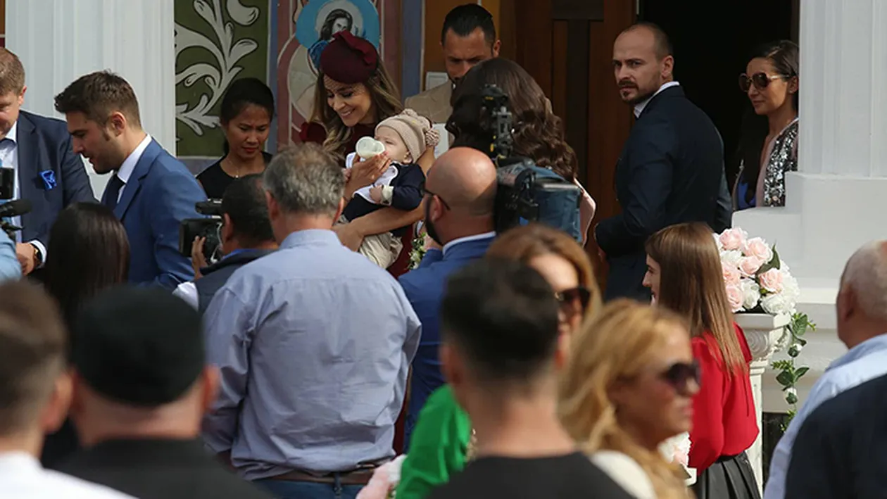 Băieţelul lui Mutu vs. băieţelul lui Vandici. Cum şi-au făcut cei doi apariţia la botez