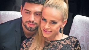 Anda Adam şi soţul ei au ajuns să nu îşi mai vorbească! Vedeta a ţinut să se afle de la ea: "Ne întâlneam la uşă şi predam ştafeta, veneam eu şi pleca el, venea el şi plecam eu"