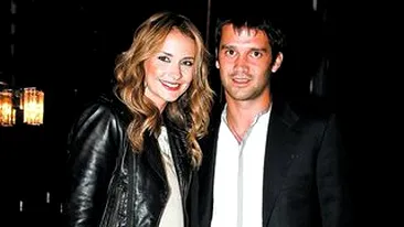 Adelina si Cristi Chivu s-au intors din vacanta pentru Sergiu de la Mandinga! Au facut escala la un botez in Bucuresti