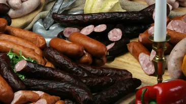 Nu ai timp sa gatesti nimic pentru masa de Craciun? Vezi aici cat te costa sa-ti aduca cineva acasa sarmalele si platourile calde