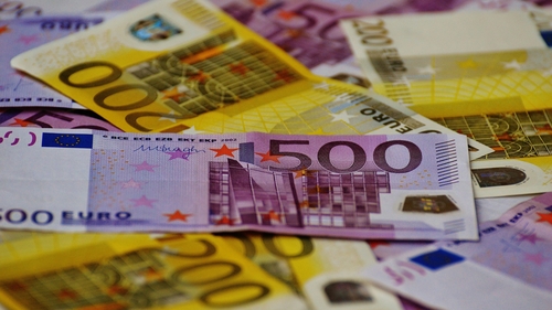 22 mai e data limită pentru acești români. Primesc 200 de euro de la stat dacă fac cerere până atunci