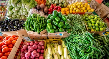 De necrezut! Cât a ajuns să coste un kilogram de spanac la tarabele din piață