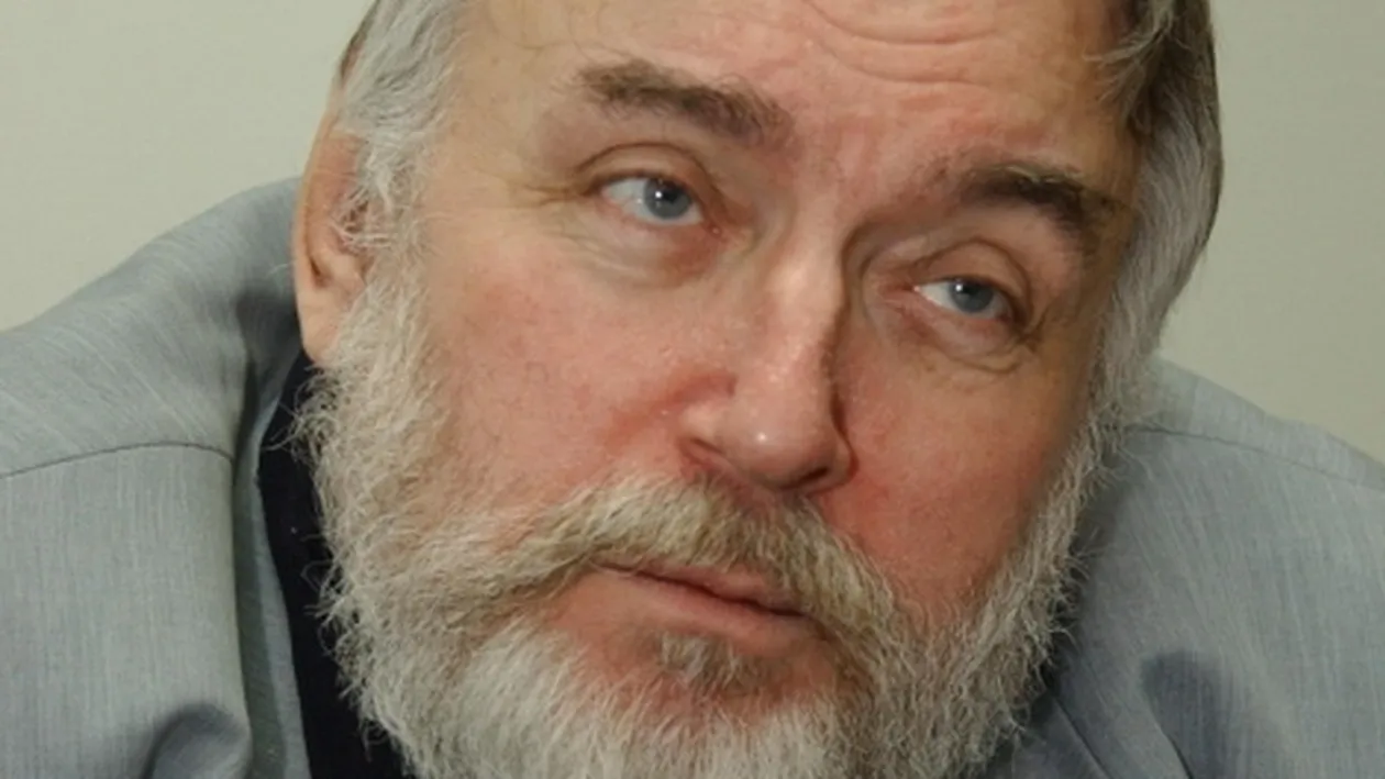 Lupta ca intre hiene pe averea lui Adrian Paunescu! Cum au muscat rudele din mostenire imediat dupa ce Maestrul a inchis ochii!