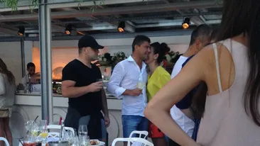 Dulce-i viata fara Pelinel! Boureanu nu si-a tinut mainile acasa si a pipait o bruneta cu corp de sirena pe malul Lacului Snagov!