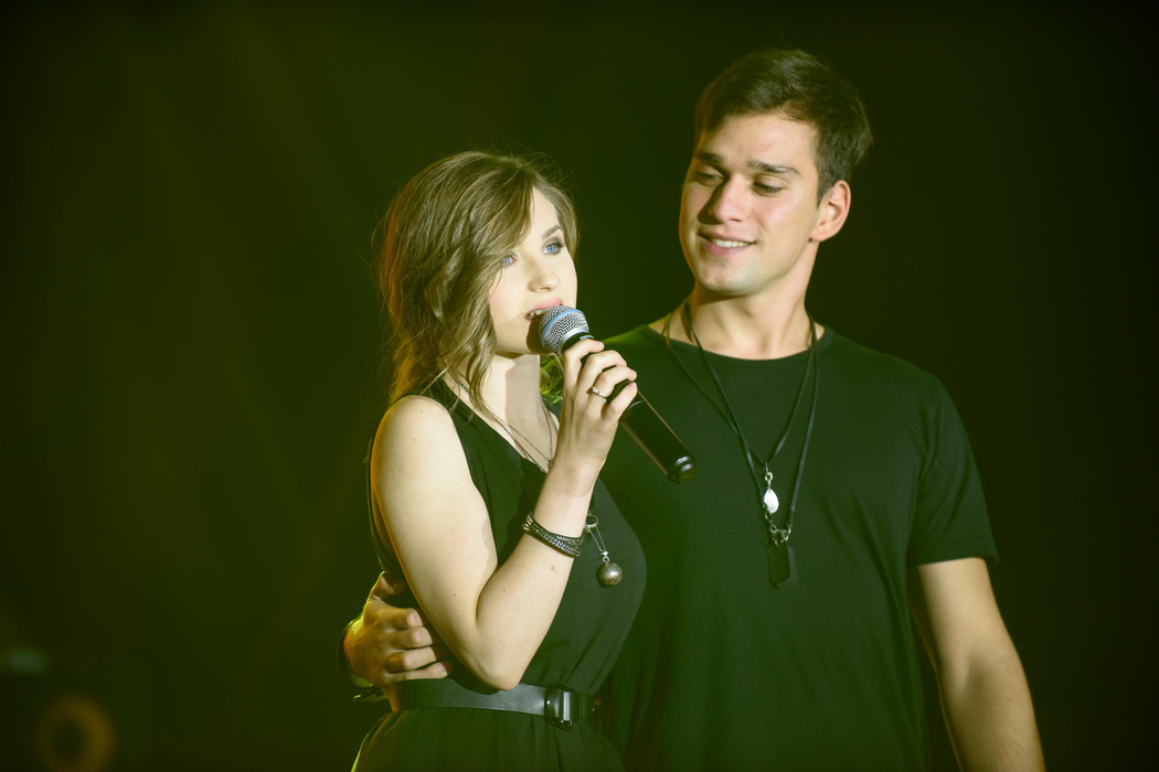 Petrecere de pomină la lansarea grilei Antena Group! Cum s-au îmbrăcat vedetele prezente la eveniment