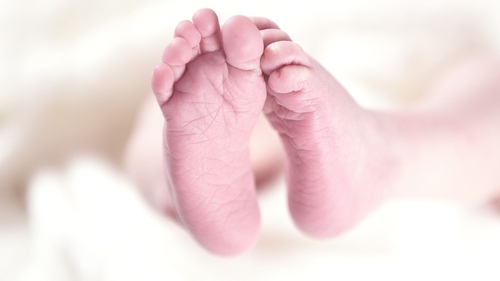 Situație uluitoare la Maternitatea Ploiești! O proaspătă mămică a fost externată cu alt copil