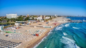 Noi reguli pe litoralul românesc! Ce este taxa pe prosop introdusă de unele hoteluri. Turiștii s-au revoltat