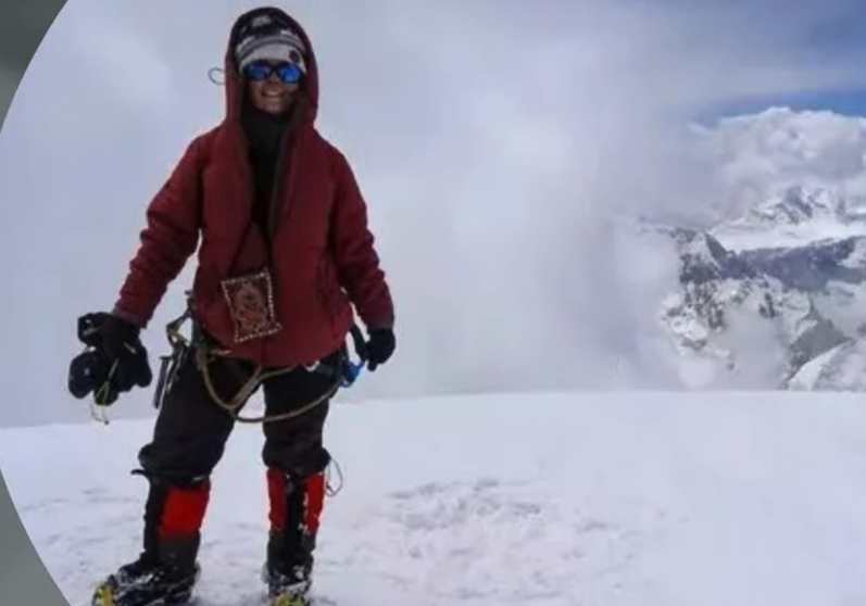 Ea este Natalia, alpinista care a murit pe cel mai înalt munte din Kârgâzstan. Ce s-a întâmplă cu trupul său