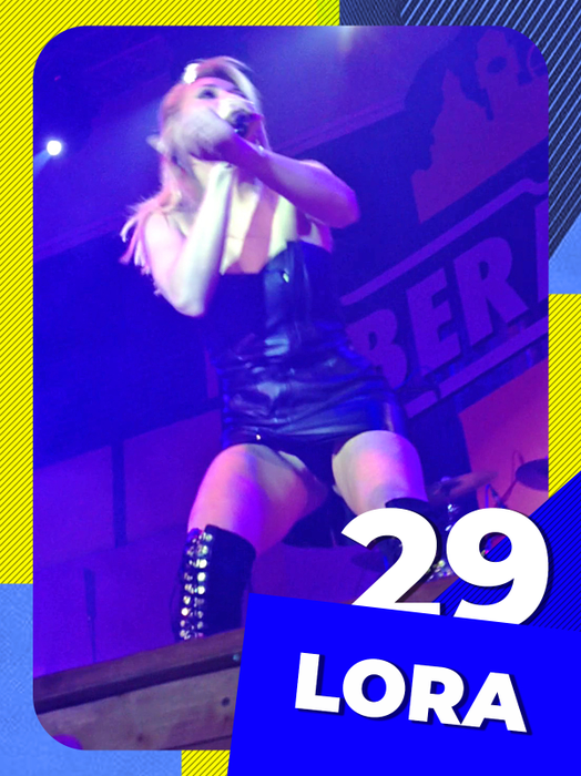 Top 50 sexy-dive care au “lovit” fără milă și au “distrus” asistența. Și-au arătat chiloțeii!
