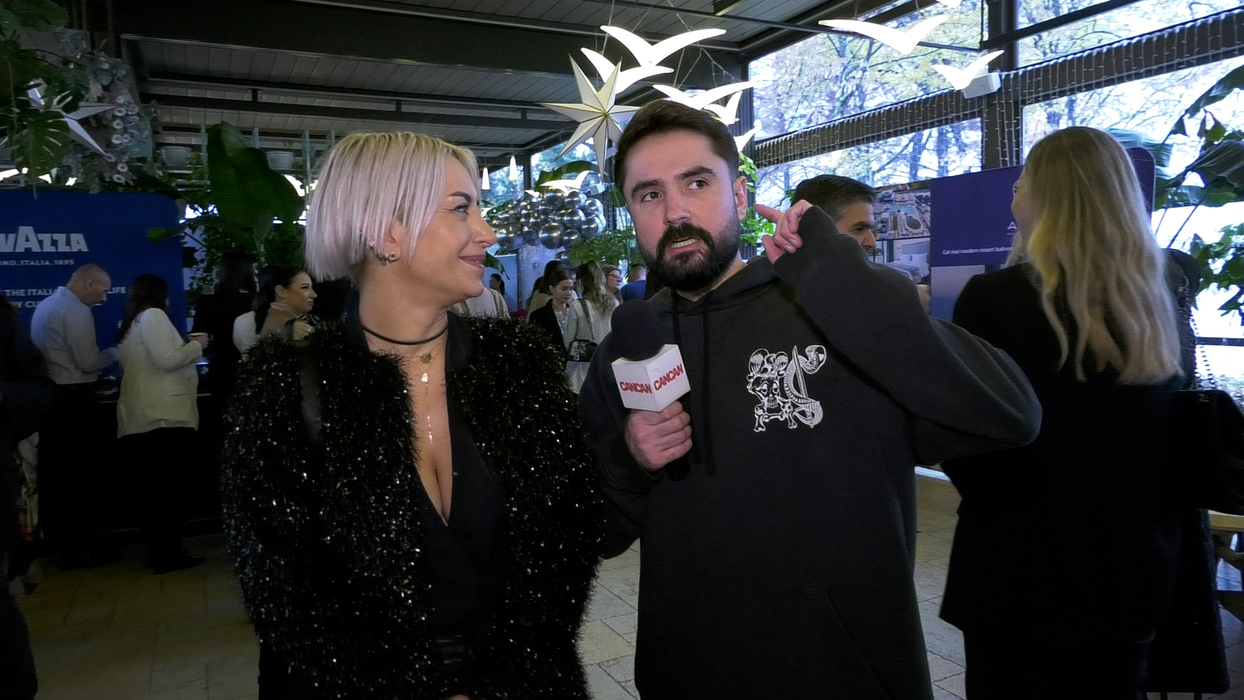 Giulia Anghelescu: "Plecăm în Laponia și o să-i ducem direct lui Moș Crăciun listele noastre pentru cadouri"
