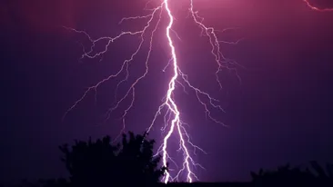 Un turist german și-a găsit sfârșitul în Munții Rodnei! Acesta a fost ucis de un fulger, în timpul unei furtuni