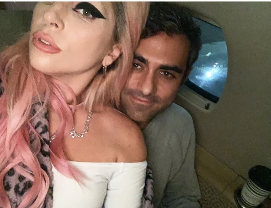 Lady Gaga, autoizolare, alături de noul iubit, de teama coronavirusului! „Încercați să nu dați virusul mai departe”