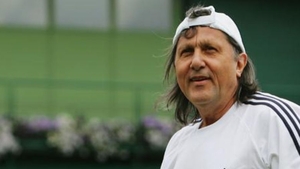 Surpriza pentru bucuresteni! Au dat la pedale cu Ilie Nastase!