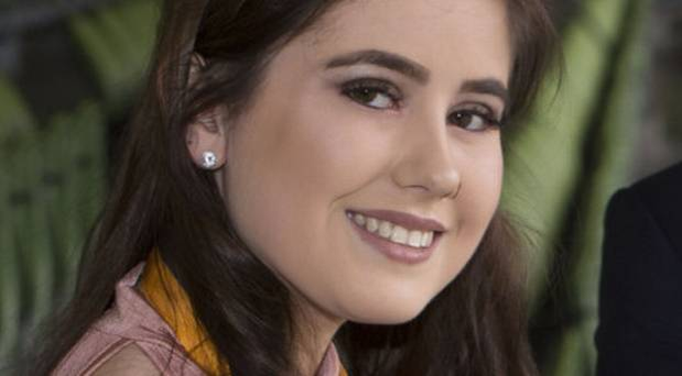 O tânără a fost invitată la nunta Prințului Harry fiindcă a adunat bani pentru copiii din România!