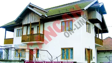 Uite ce casoaie are Silvana la tara!