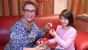 TEO TRANDAFIR le-a arătat tuturor cum s-a aranjat pentru PAŞTE, alături de fiica ei, MAIA! Imaginile au strâns mii de like-uri