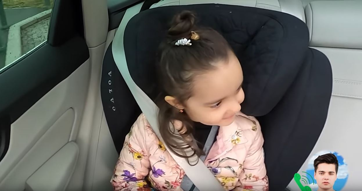 Scandal în mașina lui Cătălin Măruță! David și Eva i-au cerut să-l sune pe Selly la 7 dimineața de ziua lui! Cine a răspuns la telefonul vloggerului