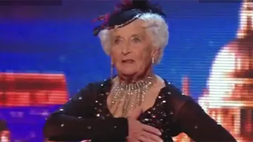 Un jurat a respins-o din prima secunda, dar si-a cerut scuze! O bunicuta de 80 de ani a facut senzatie la Britanicii au talent
