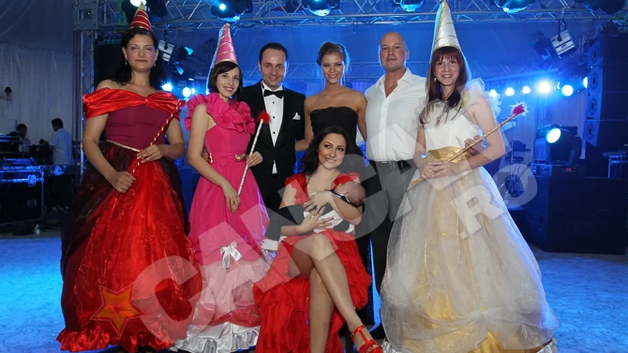 Ursitoarele i-au urat lui Maruta junior sa ajunga prezentator la Happy Hour