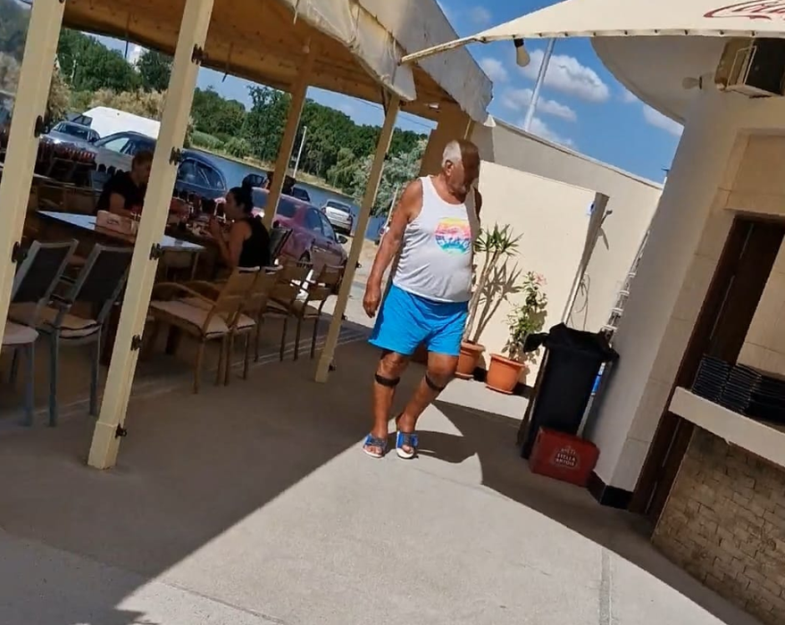 Rică Răducanu trăiește, la 79 de ani, în alertă: frica de moarte și infidelitățile îl bântuie! ”Umblu ca titirezul, nu mai pot să adorm, mă apucă gândurile că mă înec, dacă mor singur…”