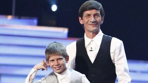 Declaraţii exclusive. În urmă cu şase ani impresiona o Românie întreagă, iar azi... Celebrul "puşti cu fluier" de la Pro TV este elev la "Teologie" şi...