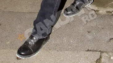 Adela a pozat sexy pentru Valcan, pe strada!