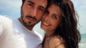 In timp de Smiley si-a refacut viata cu sosia Laurei Cosoi, fosta sa iubita, Sanziana, face asta pe litoral nestingherita!