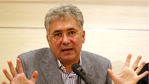 Spune că a sesizat mai multe nereguli. Adriean Videanu, audiat la DIICOT în dosarul “Romgaz-Interagro”

