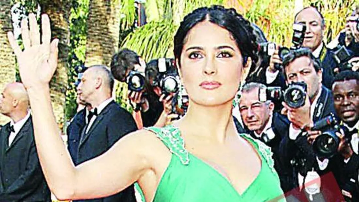 Salma Hayek a ramas fara gene