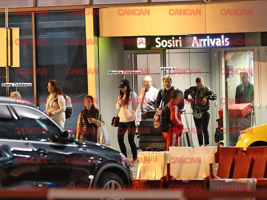 Prințesa Opticris și Catena Junior, la aeroport