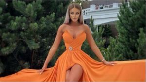 În ce ipostază a fost filmată Bianca Drăgușanu la balconul hotelului. Imagini interzise cardiacilor