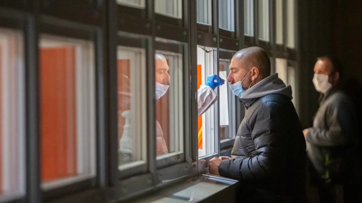 Coronavirus România, 13 decembrie. 4.435 de oameni au fost depistați pozitiv, în ultimele 24 de ore