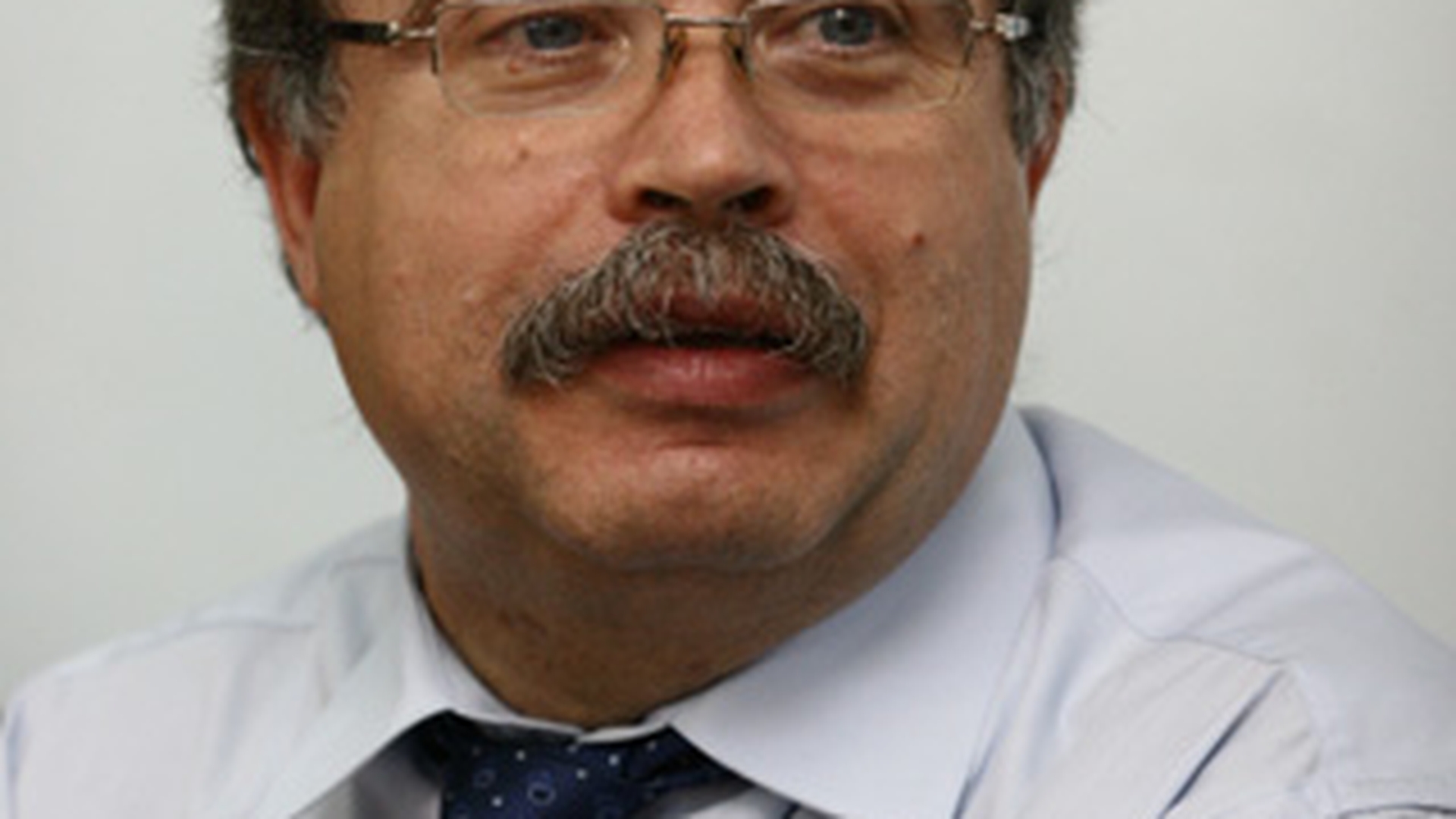 Maternitatea groazei, condusa de un director acuzat ca a omorat o mamica?