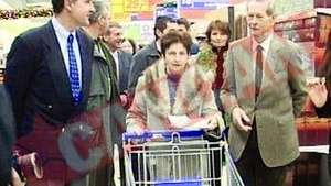 Regele Mihai pe post de Mos Craciun