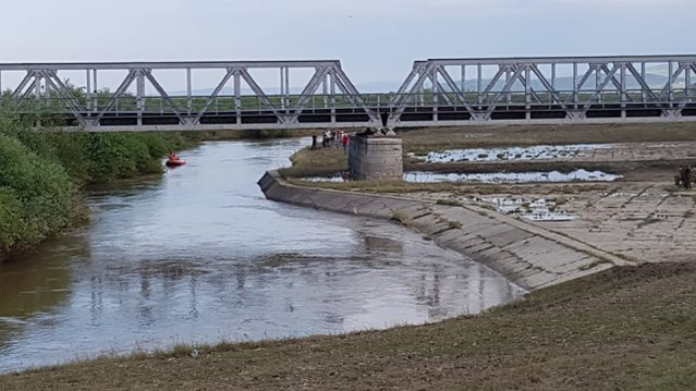 Un băiat de 12 ani din Iași a murit chiar după serbare. Copilul s-a înecat